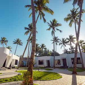 The Saravi Resort